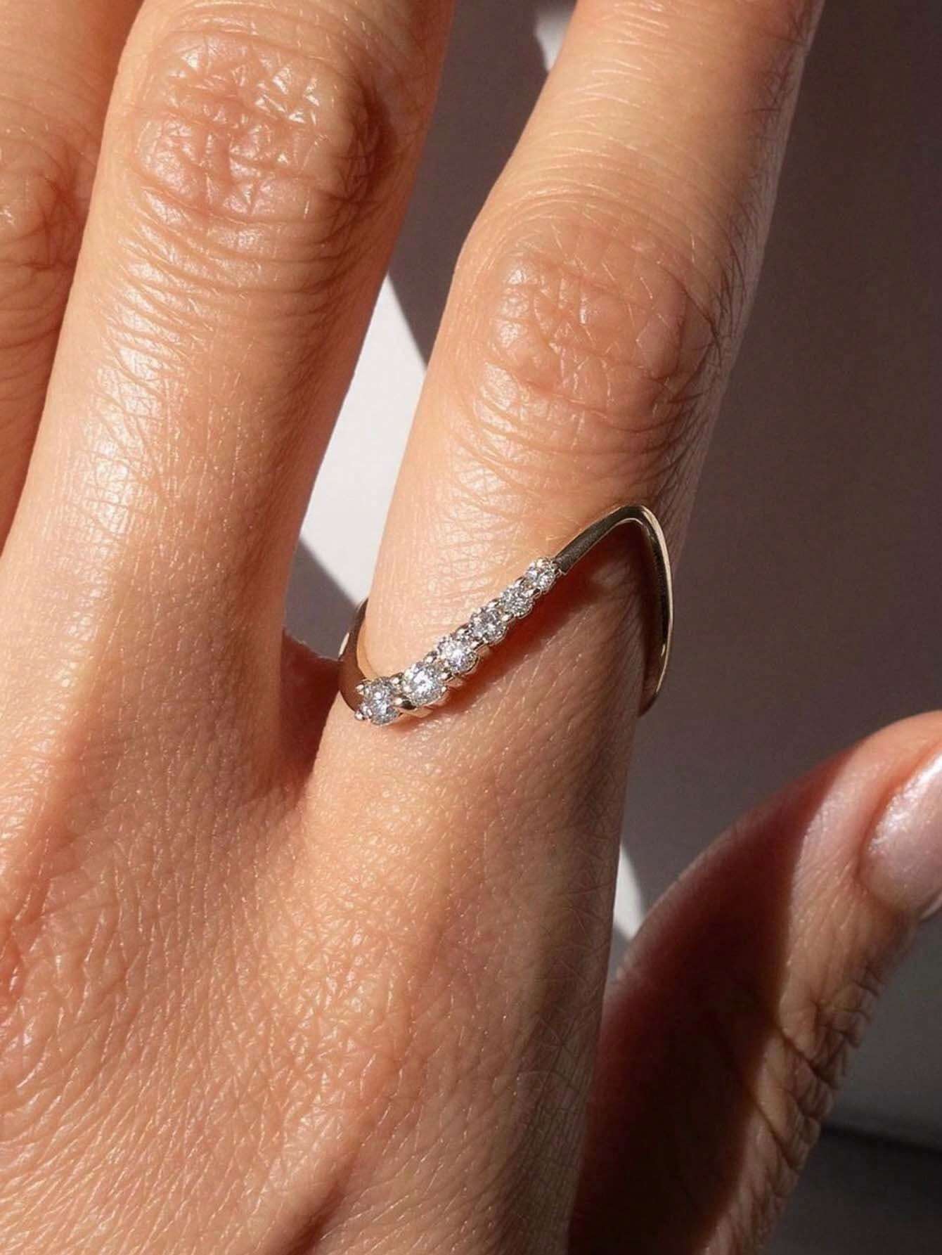 925 Sterling Silver Minimalist Asymmetrical Ring (9)