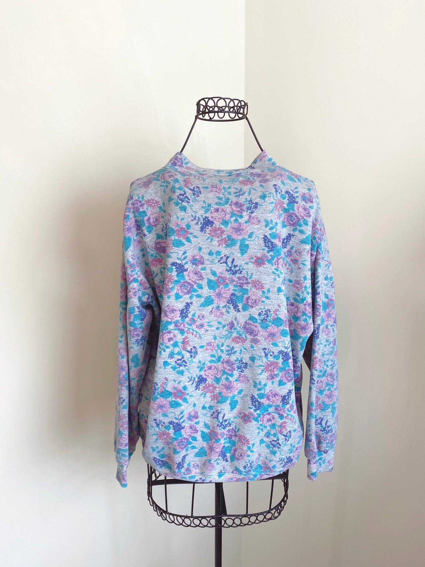 Vintage Lady Footlocker Mock Neck Sweatshirt (M)