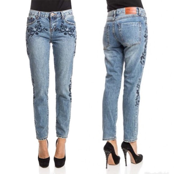 One Teaspoon Lola Awesome Embroidered Jeans