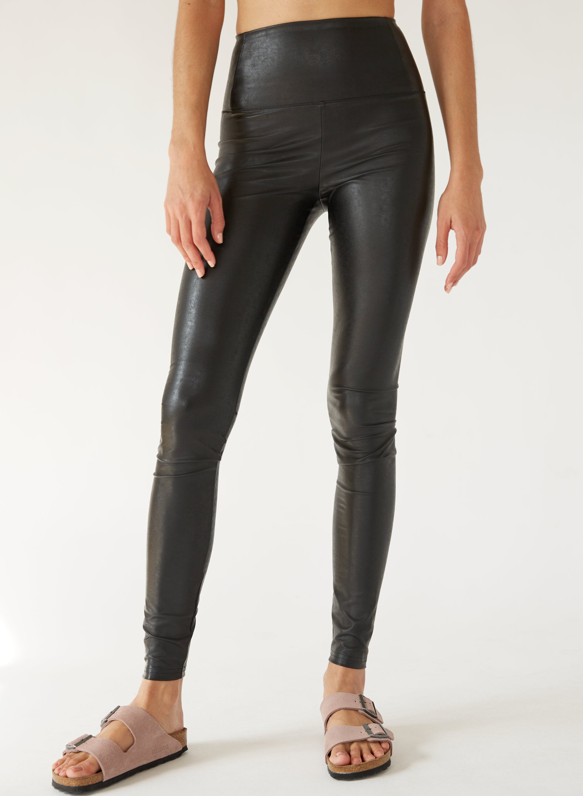 Diva Vegan Leather Fleece Legging 28 – TITIKA Active Couture